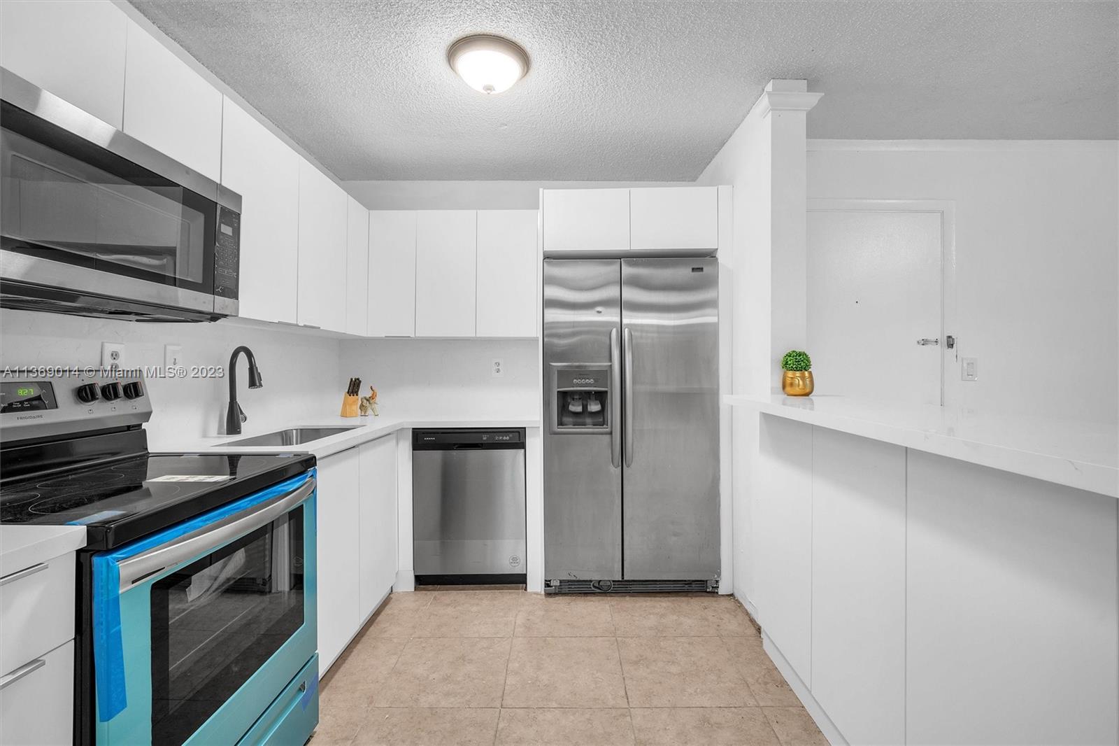 Ives Estates Miami, FL 33179 - Photo 7 of 21