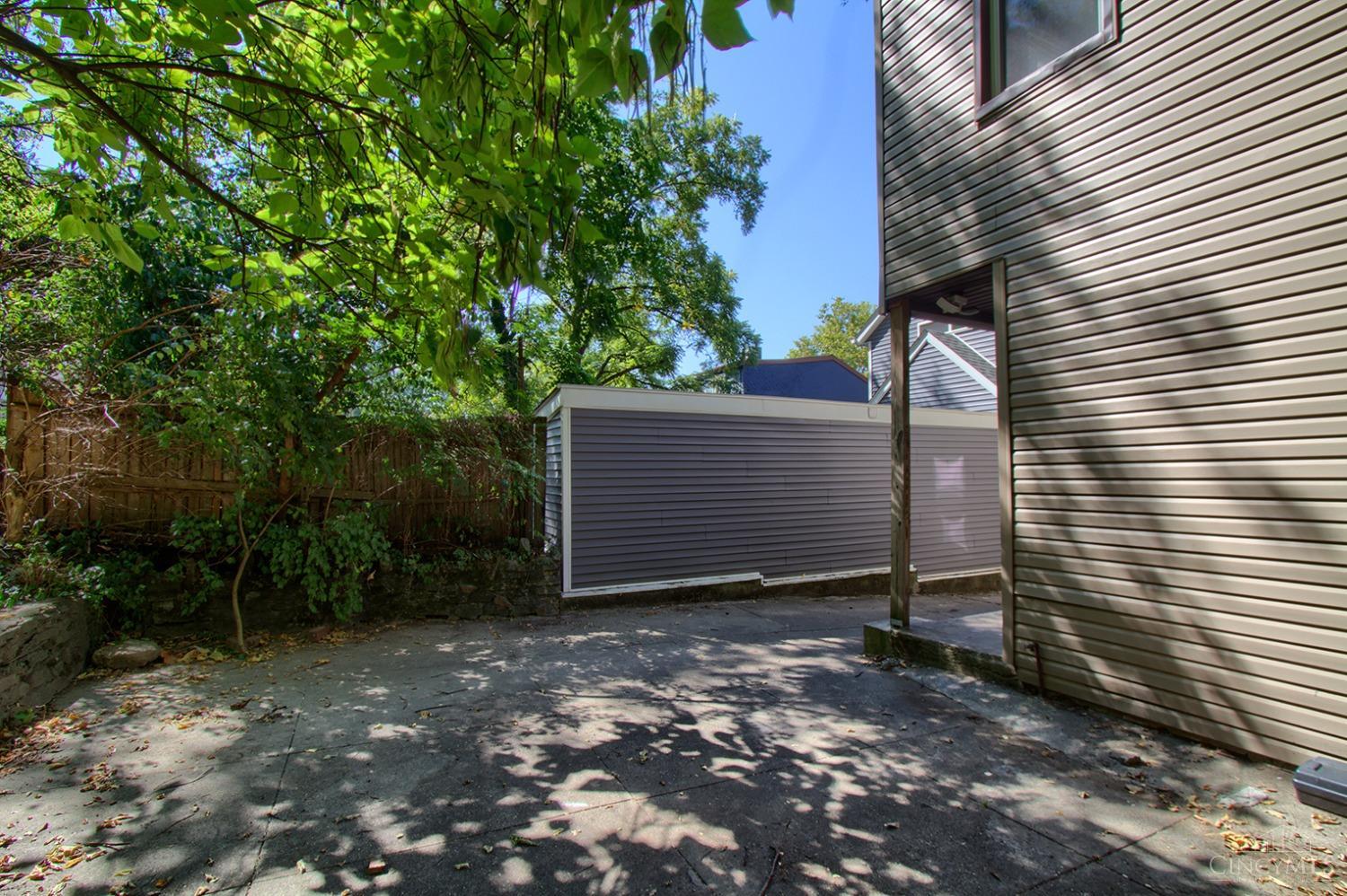 2208 Ravine Street Cincinnati, OH 45219 - Photo 43 of 53