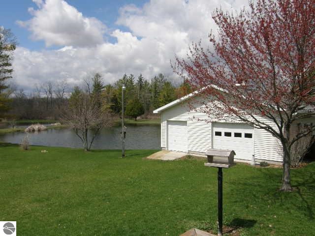 6681 North Winans Road Alma, MI 48801 - Photo 5 of 27 1783559-4.JPG