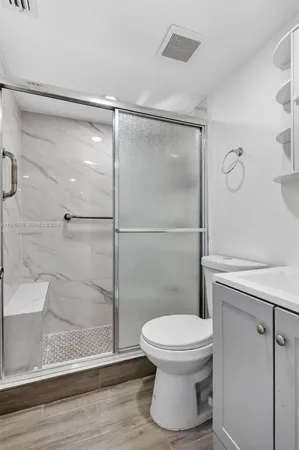 $260,000 | 275 Gate Road, Unit 104, Hollywood, FL 33024