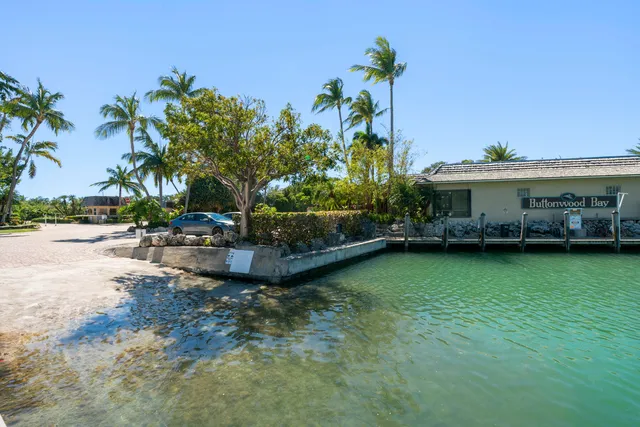 $1,100,000 | 96000 Overseas Highway, Unit S3 AND 29' BOAT SLIP, Key Largo, FL 33037