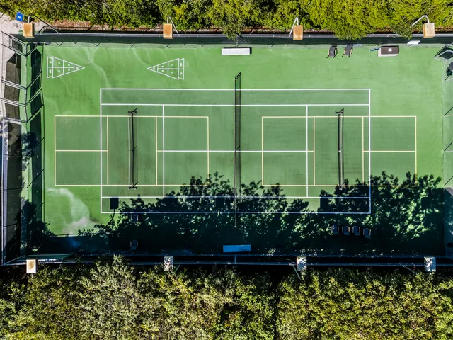 $1,100,000 | 96000 Overseas Highway, Unit S3 AND 29' BOAT SLIP, Key Largo, FL 33037