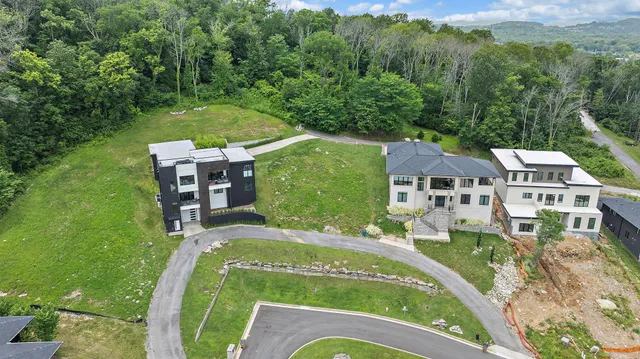 $254,000 | 5809 Woodland Hills Drive, Nashville, TN 37211