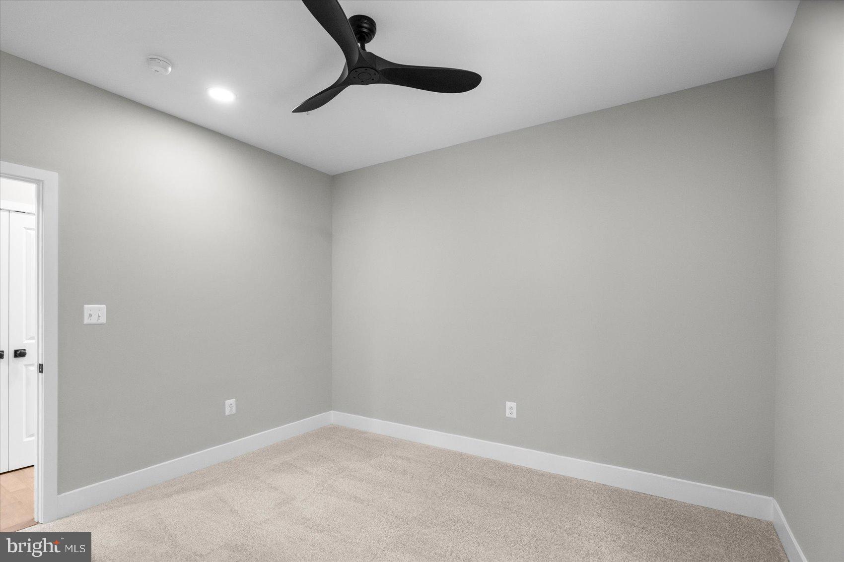 7494 Rossville Boulevard Rosedale, MD 21237 - Photo 27 of 59