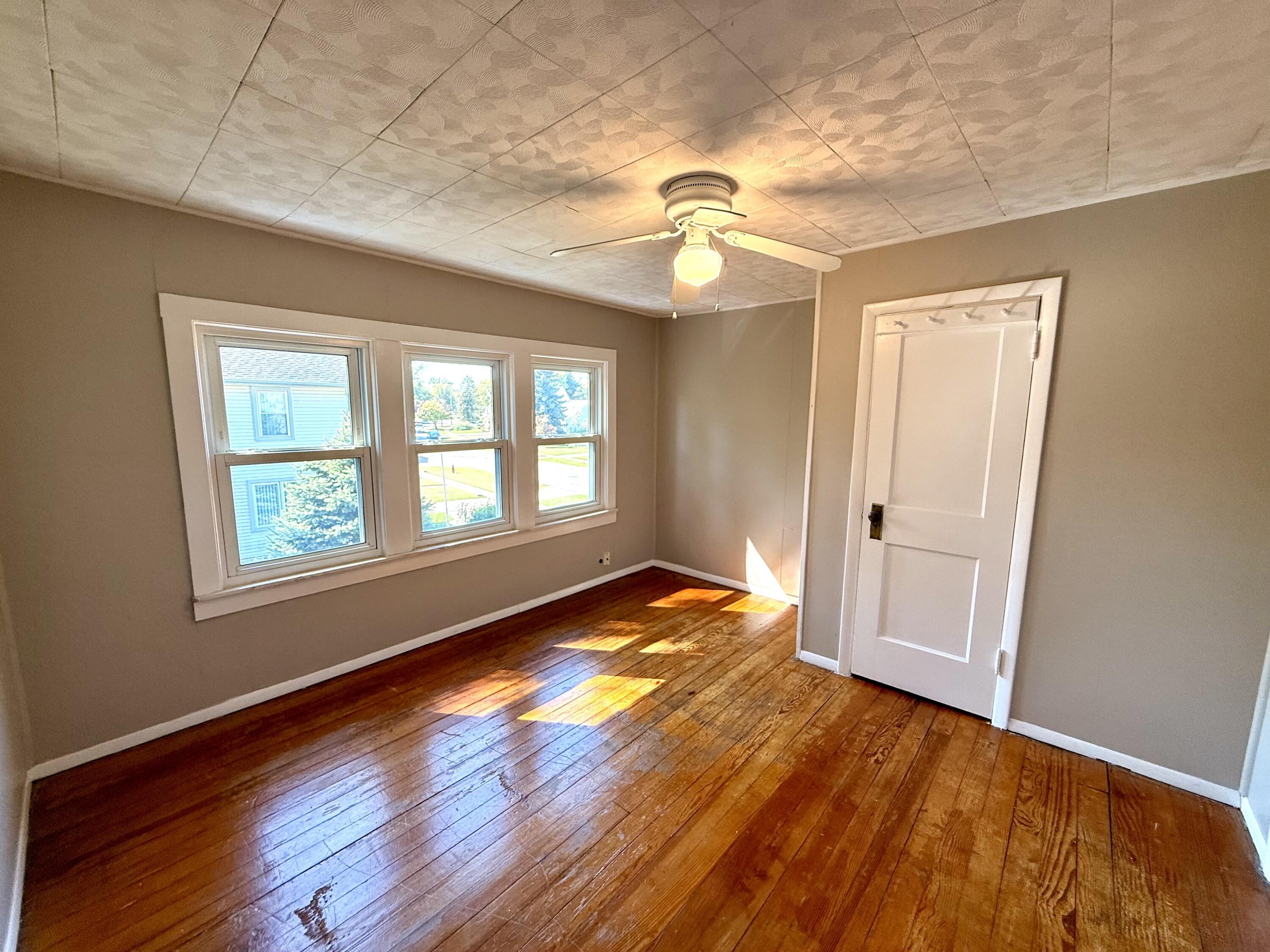 15028 Sumner Redford, MI 48239 - Photo 12 of 21 Primary 2 Sumner