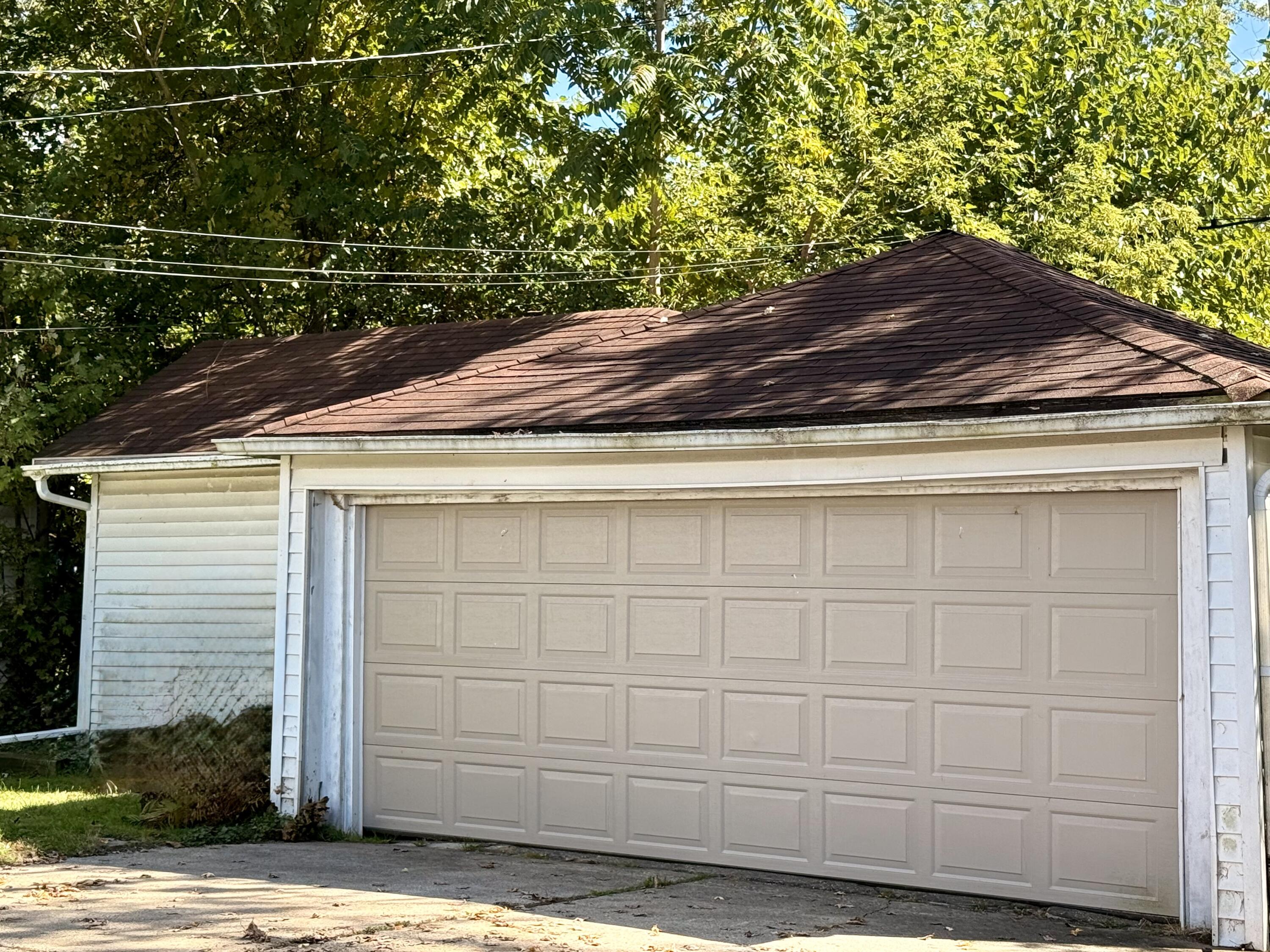 15028 Sumner Redford, MI 48239 - Photo 20 of 21 Garage Sumner