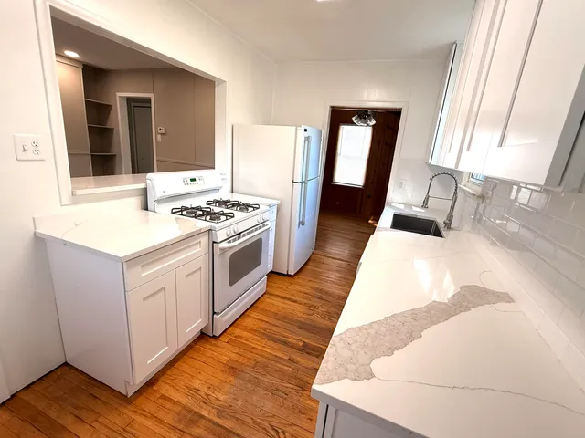 $214,200 | 15028 Sumner, Redford, MI 48239