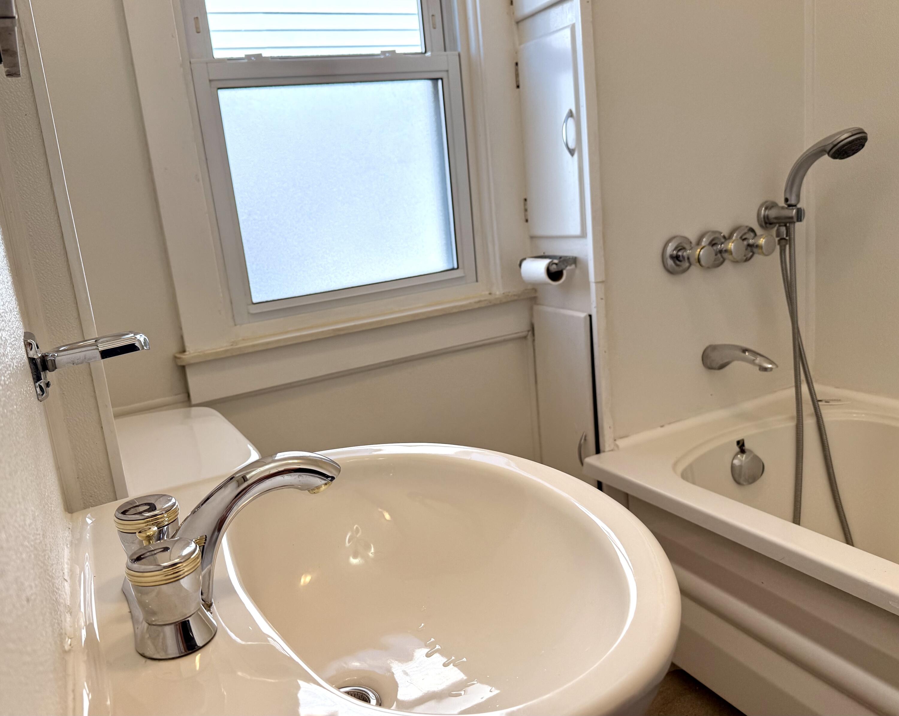 15028 Sumner Redford, MI 48239 - Photo 10 of 21 bath main level