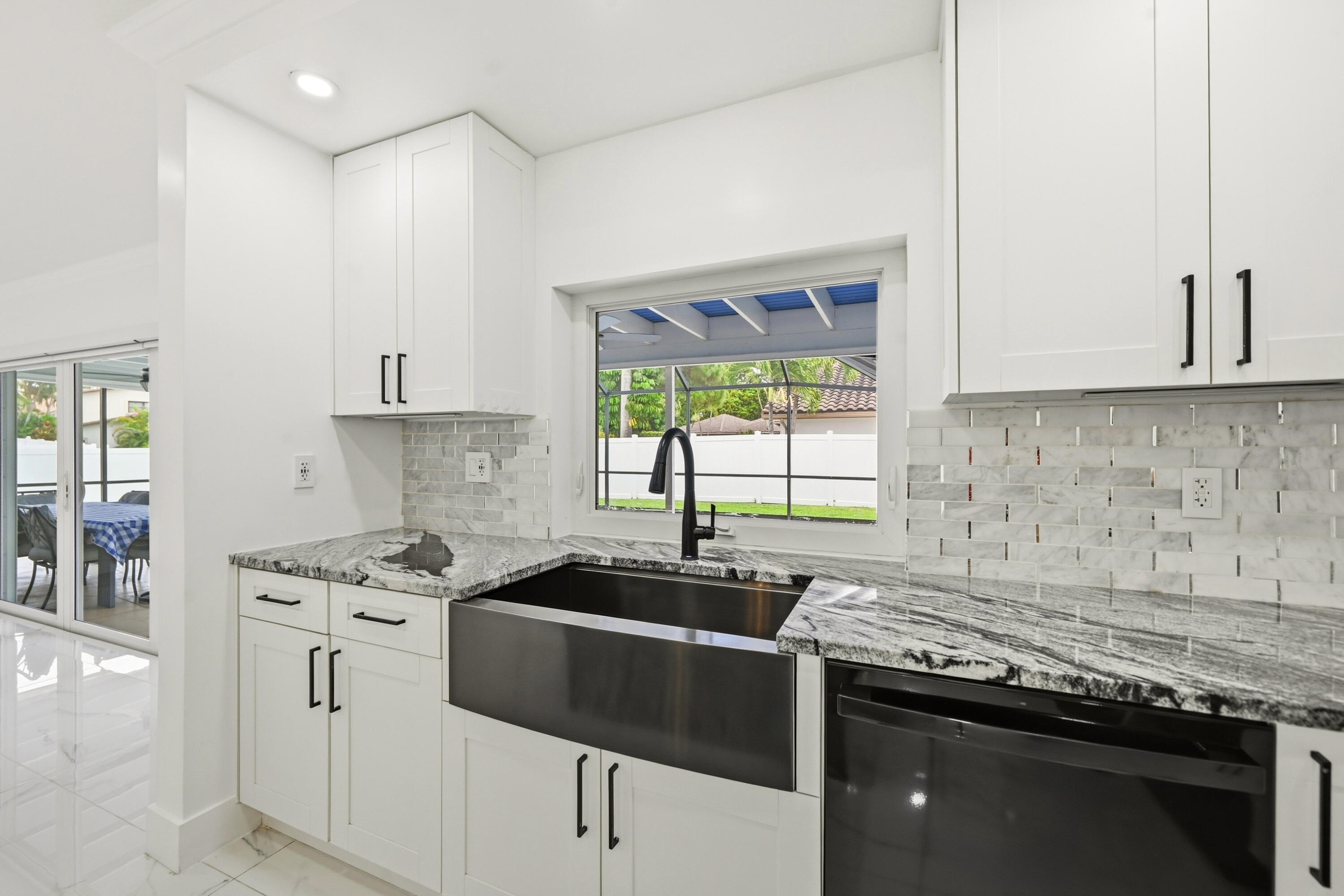 398 Northwest 22nd Avenue Boca Raton, FL 33486 - Photo 9 of 64 Kitchen