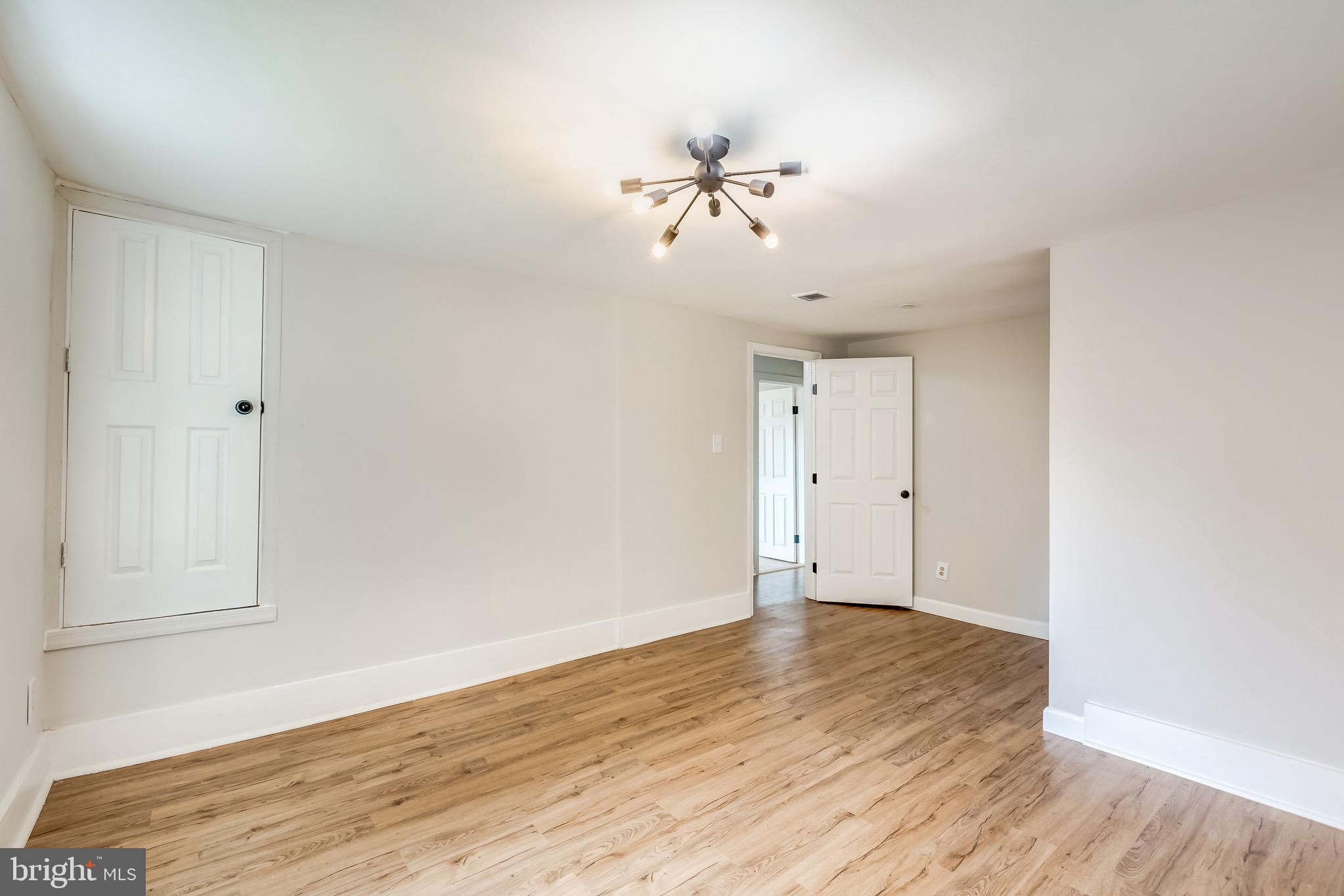 24436 Lenah Road Aldie, VA 20105 - Photo 28 of 39 a view of an empty room
