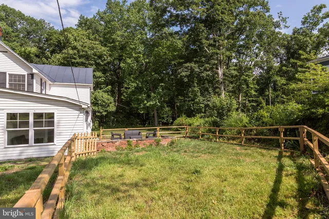 $3,100 | 24436 Lenah Road, Aldie, VA 20105