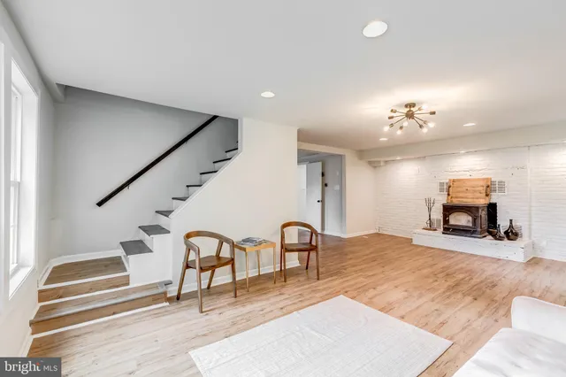 $3,100 | 24436 Lenah Road, Aldie, VA 20105