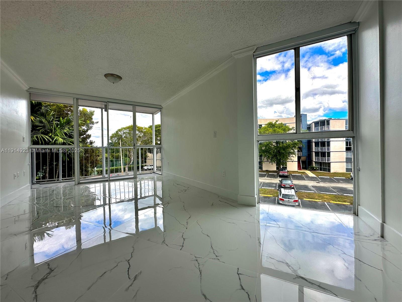 7125 Northwest 186th Street, Unit B311 Hialeah, FL 33015 - Photo 11 of 25