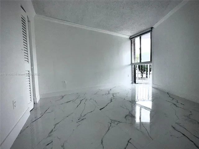 $2,600 | 7125 Northwest 186th Street, Unit B311, Hialeah, FL 33015