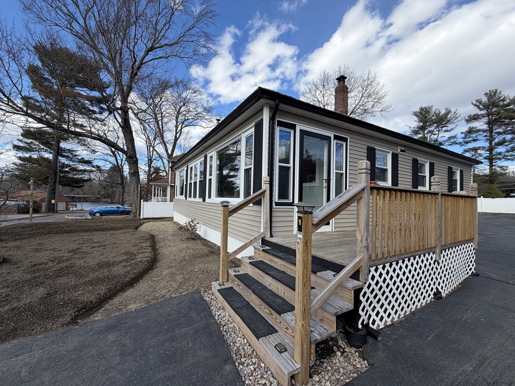 5 Bernier Lane Bellingham, MA 02019 - Photo 4 of 28