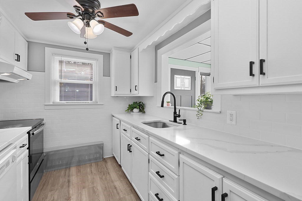 5 Bernier Lane Bellingham, MA 02019 - Photo 8 of 28