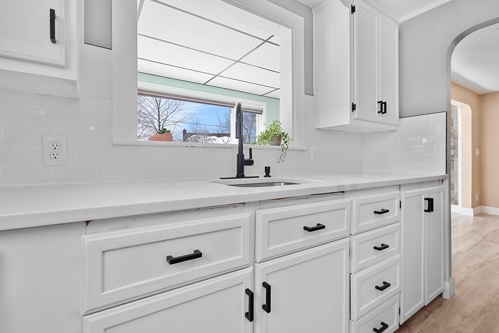 5 Bernier Lane Bellingham, MA 02019 - Photo 9 of 28