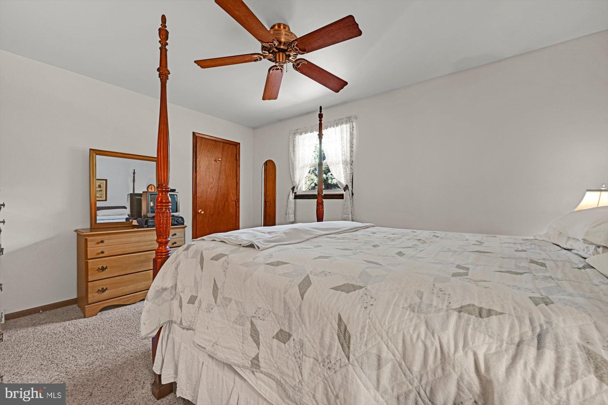 5309 Bossler Road Elizabethtown, PA 17022 - Photo 13 of 28 Primary Bedroom