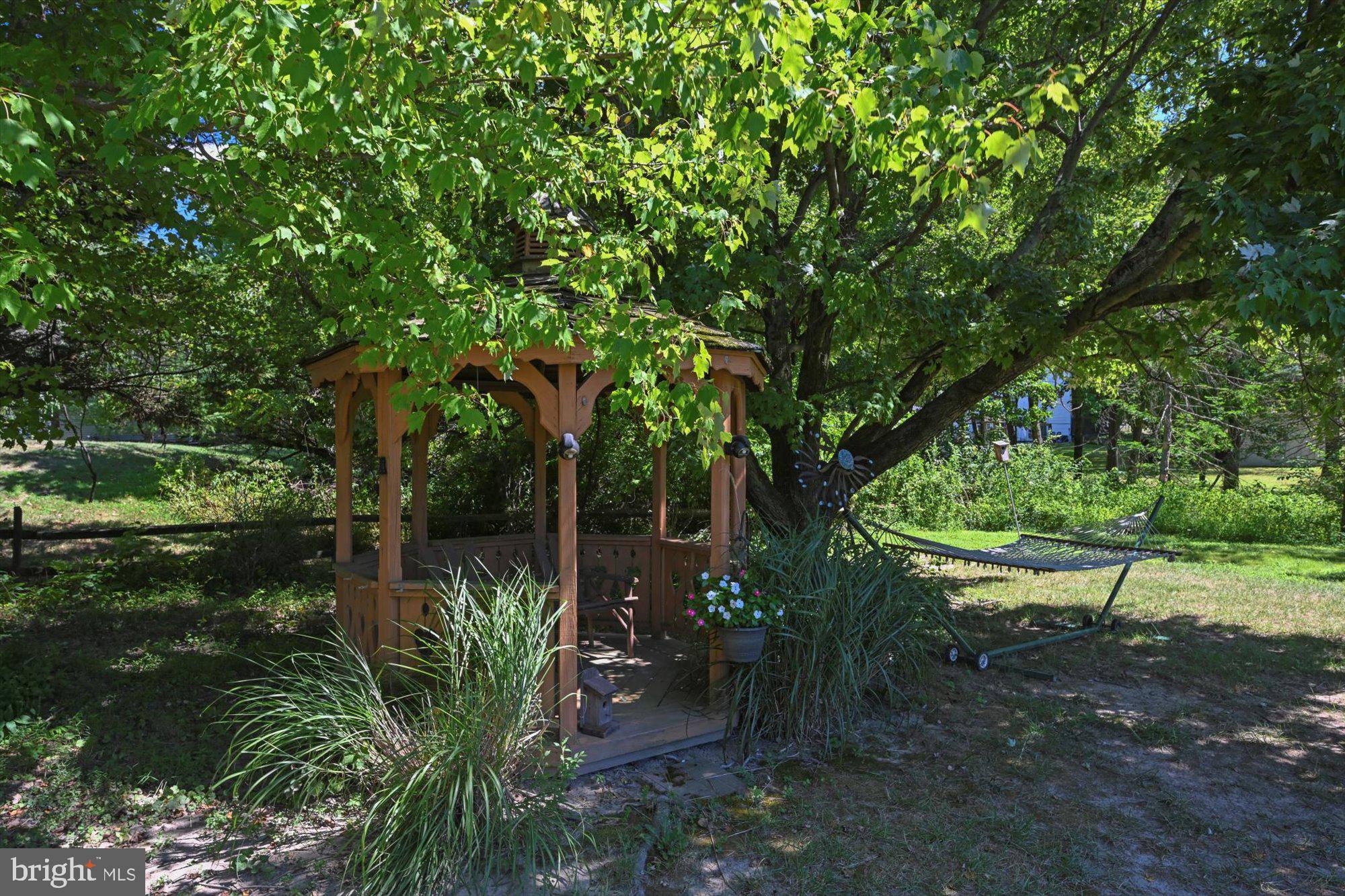 5309 Bossler Road Elizabethtown, PA 17022 - Photo 27 of 28 Garden