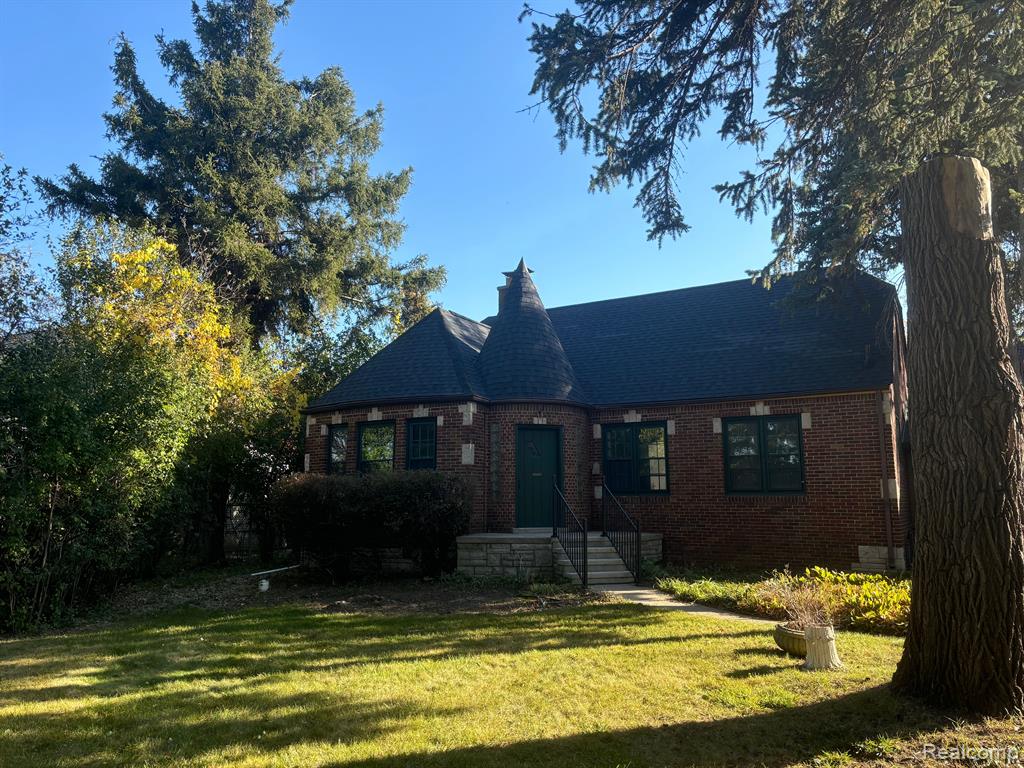 27412 Bell Road Southfield, MI 48034 - Photo 1 of 17 Gallery Image 1