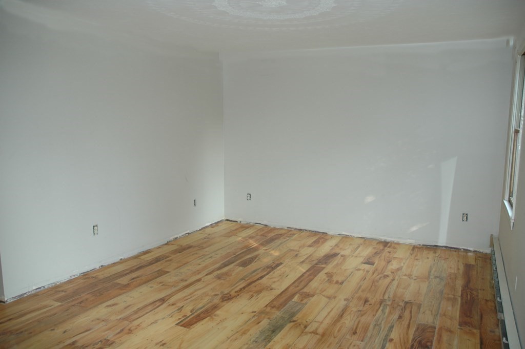 148 Southbridge Road Dudley, MA 01571 - Photo 2 of 15 Gallery Image 2