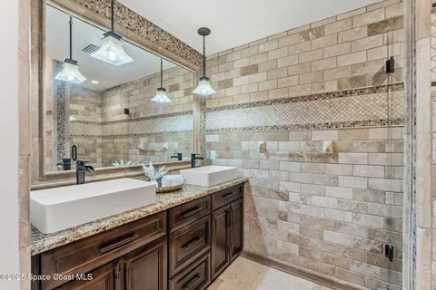 $1,450,000 | 1306 Magnolia Drive, Indialantic, FL 32903