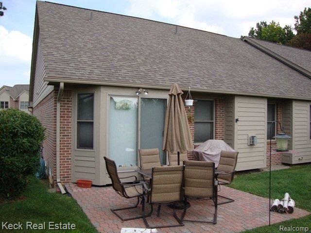 22500 Timber Ridge Court, Unit 22 Trenton, MI 48183 - Photo 9 of 9 TimberRidge 001