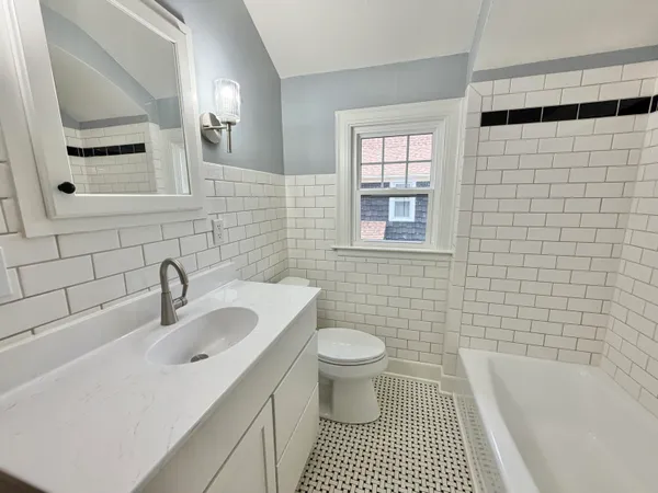 $344,900 | 1221 Grace Street, Janesville, WI 53545
