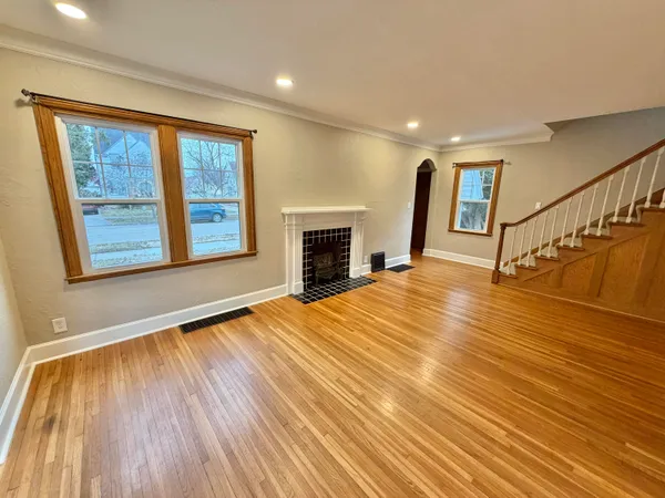 $344,900 | 1221 Grace Street, Janesville, WI 53545