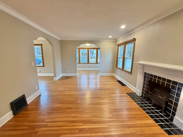 $344,900 | 1221 Grace Street, Janesville, WI 53545