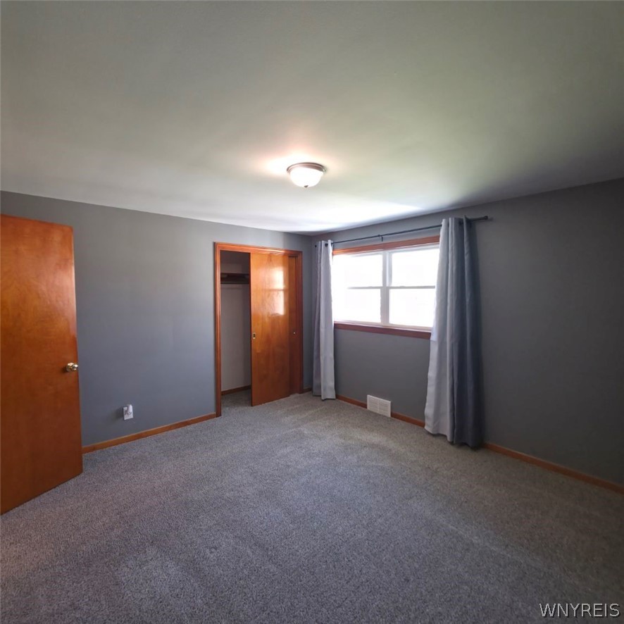 21 East And West Road West Seneca, NY 14224 - Photo 10 of 23