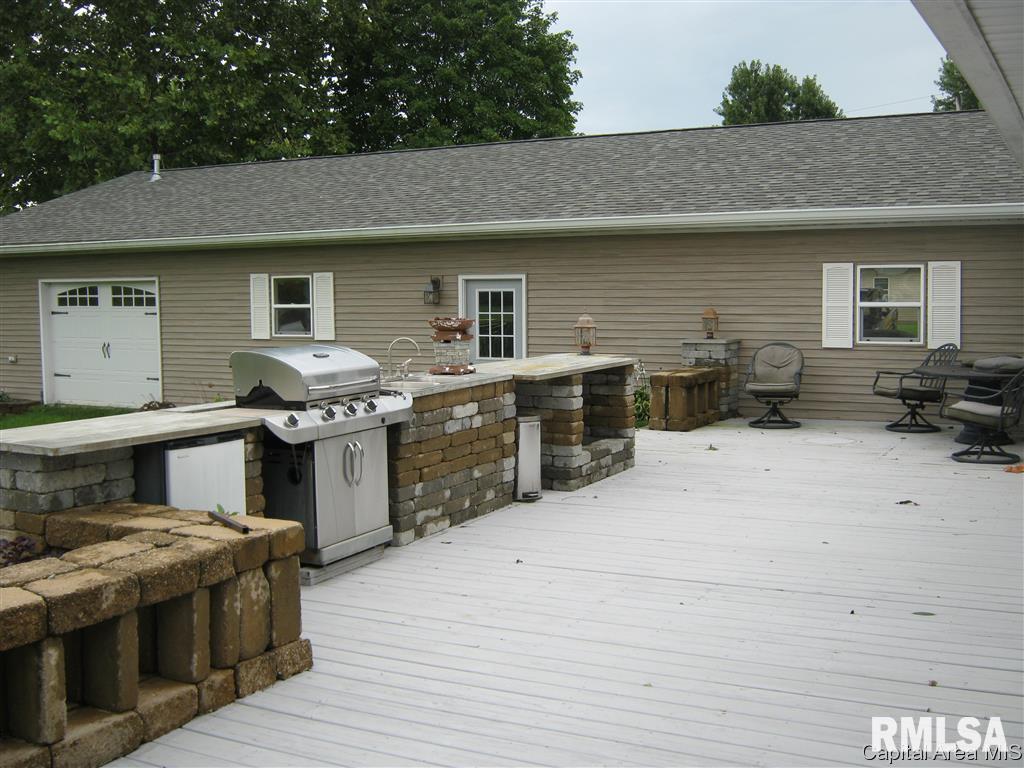 6063 Mottar Road Rochester, IL 62563 - Photo 3 of 22