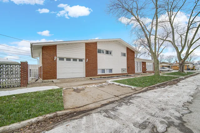 $289,900 | 11601 South Laflin Street, Chicago, IL 60643