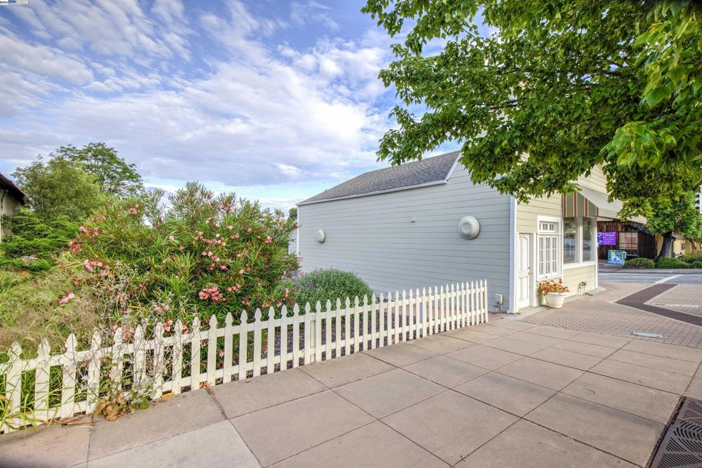 43301 Mission Boulevard Fremont, CA 94539 - Photo 7 of 30 a house view with a garden