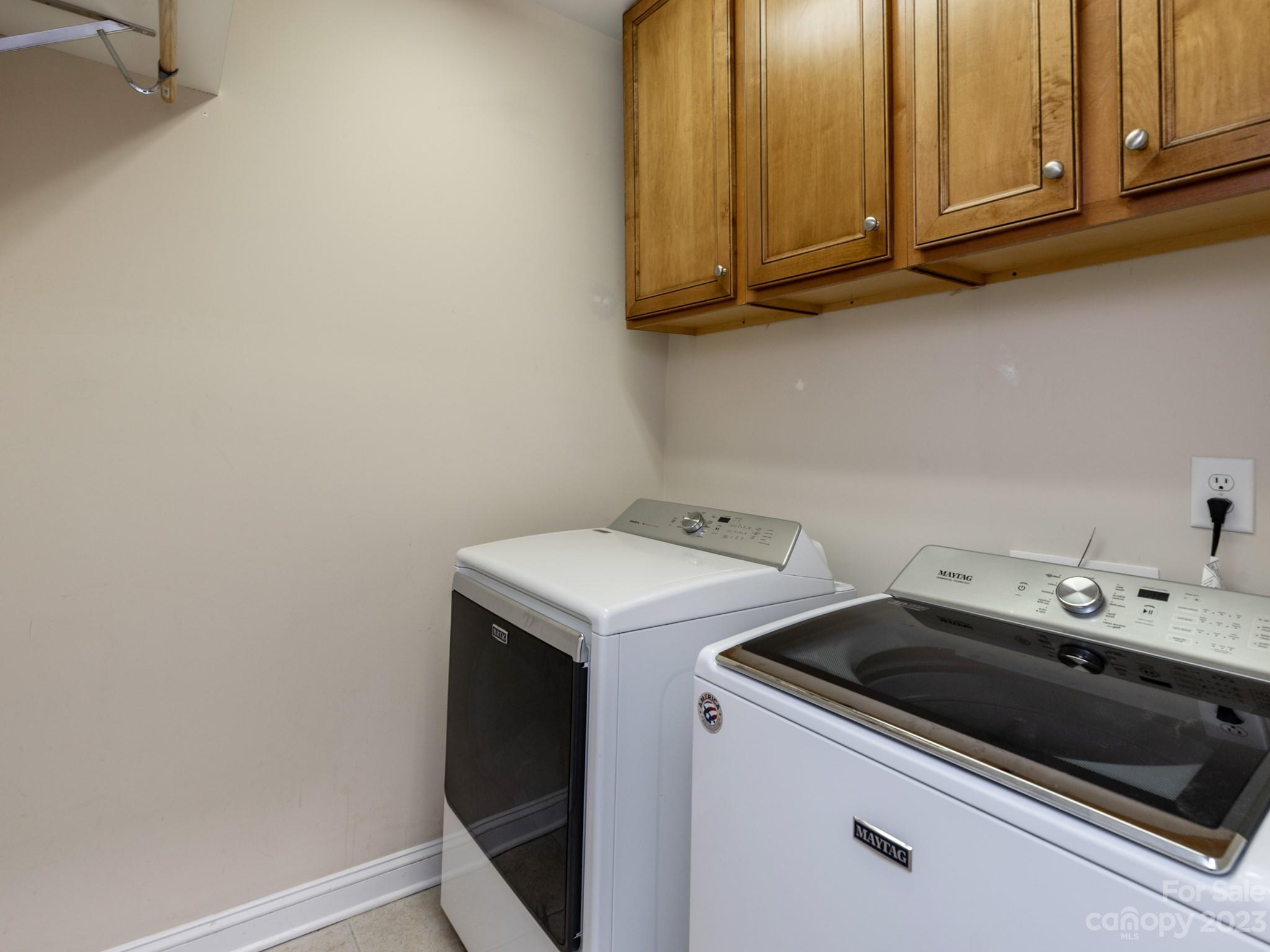 911 Stratford Run Drive Fort Mill, SC 29708 - Photo 29 of 45 a utility room with dryer and washer