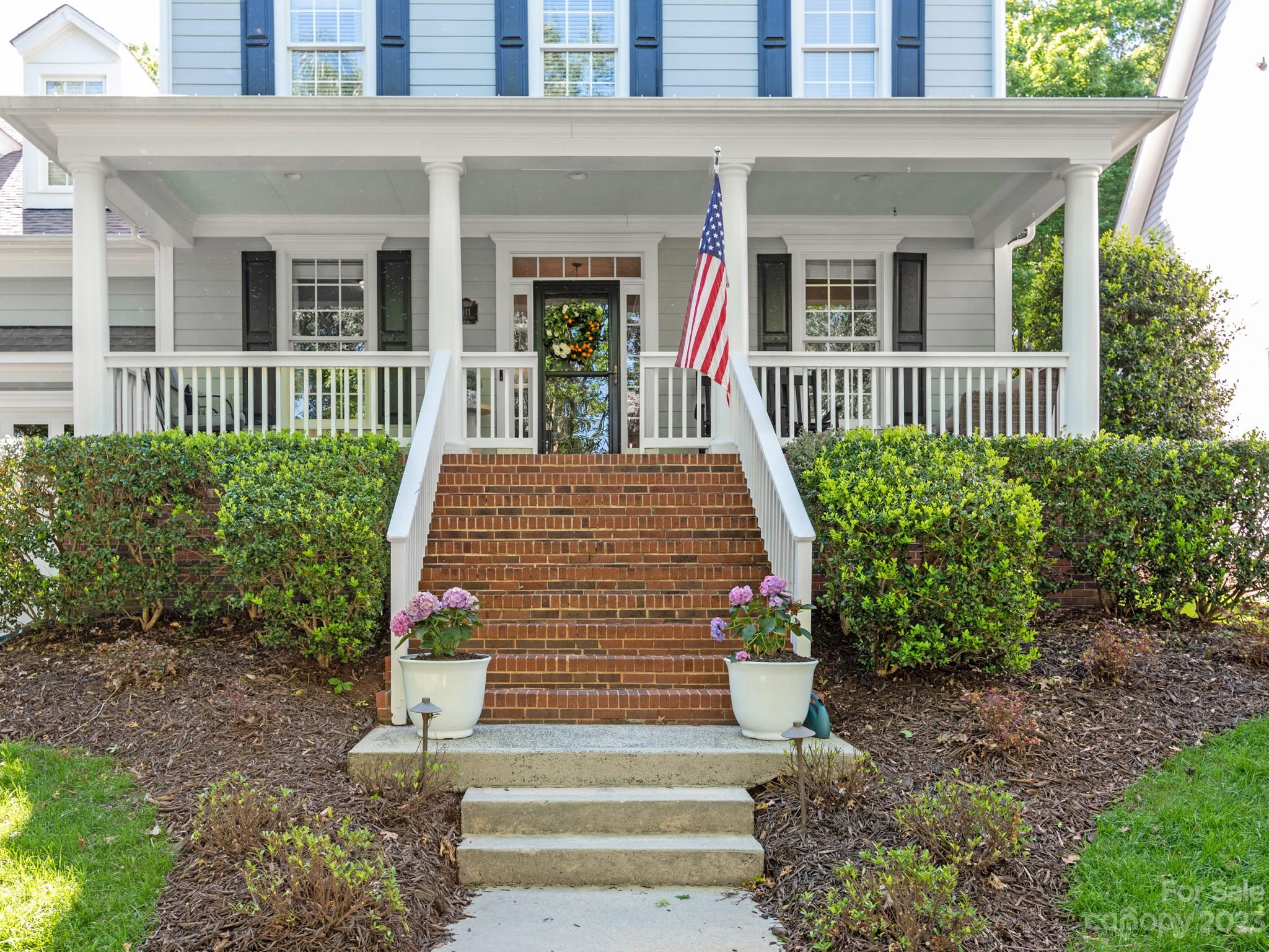 911 Stratford Run Drive Fort Mill, SC 29708 - Photo 4 of 45 front view of a house with a yard