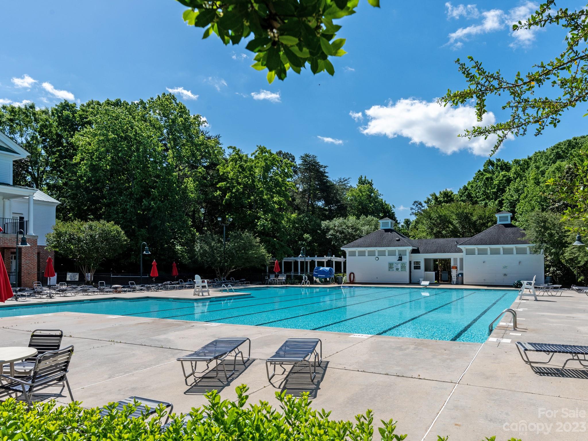 911 Stratford Run Drive Fort Mill, SC 29708 - Photo 44 of 45 a view of a house with a big yard