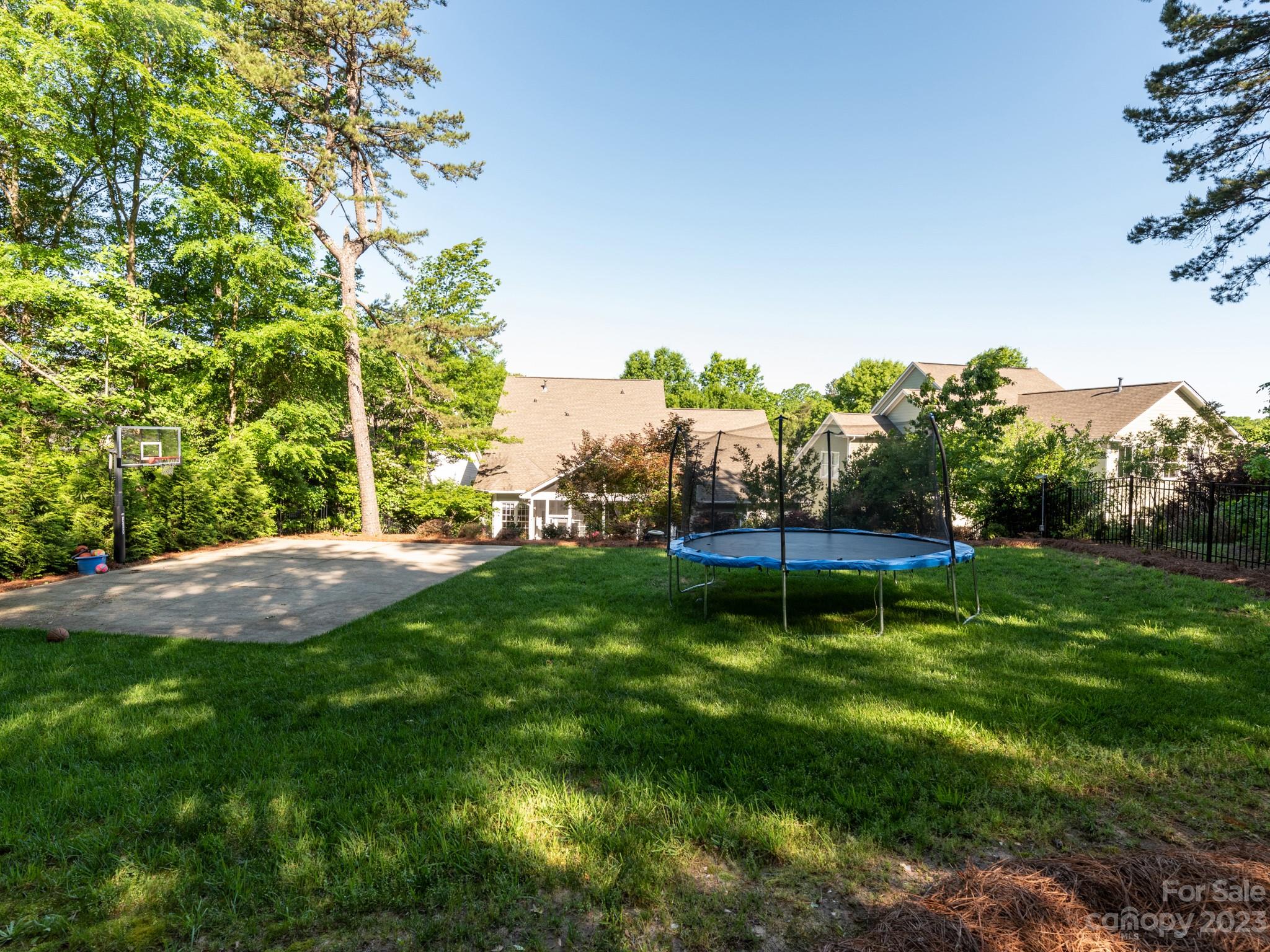 911 Stratford Run Drive Fort Mill, SC 29708 - Photo 10 of 45 a garden view