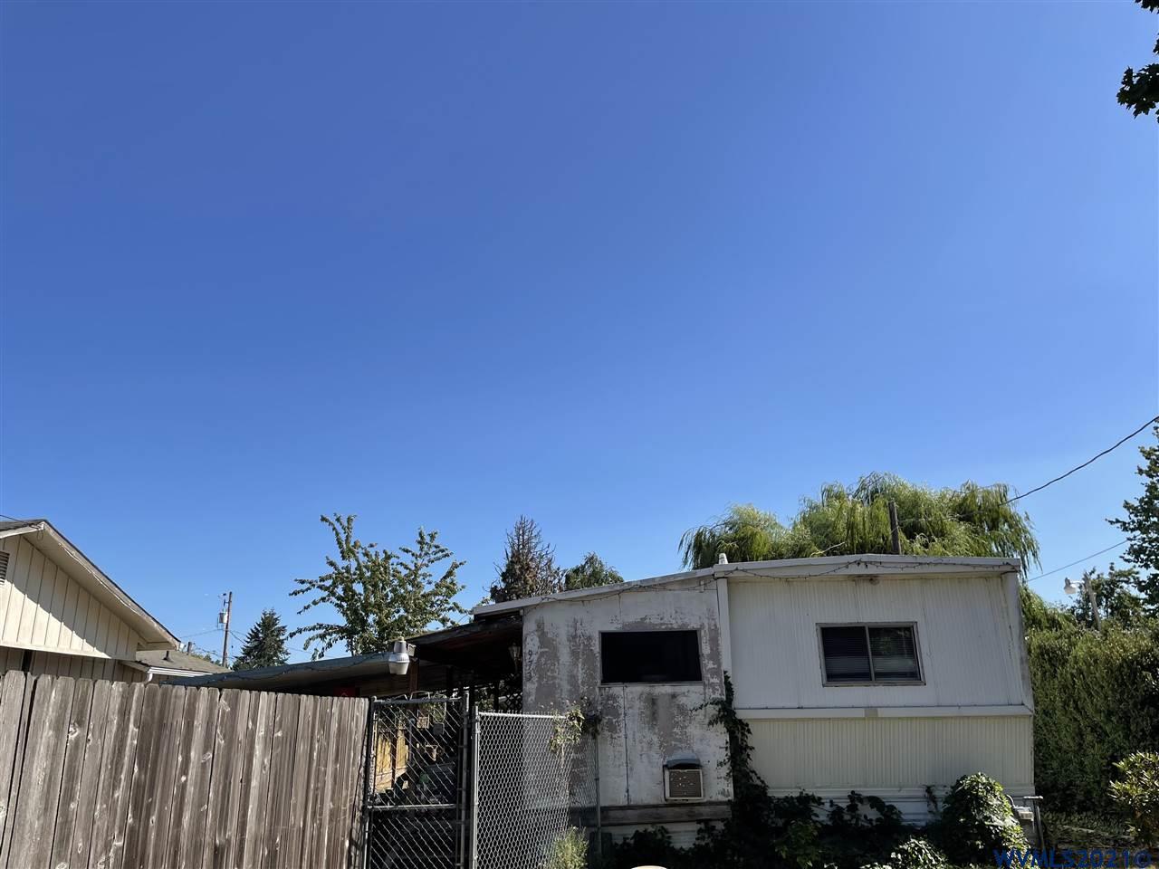 973 F Street Lebanon, OR 97355 - Photo 1 of 16 Gallery Image 1