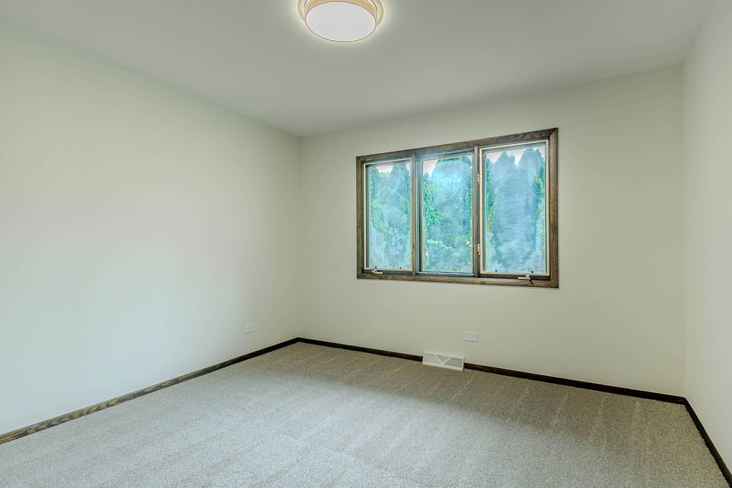 8100 South Park Avenue Burr Ridge, IL 60527 - Photo 22 of 30
