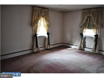 958 West Valley Road Pottstown, PA 19464 - Photo 9 of 12 Bedroom - Main