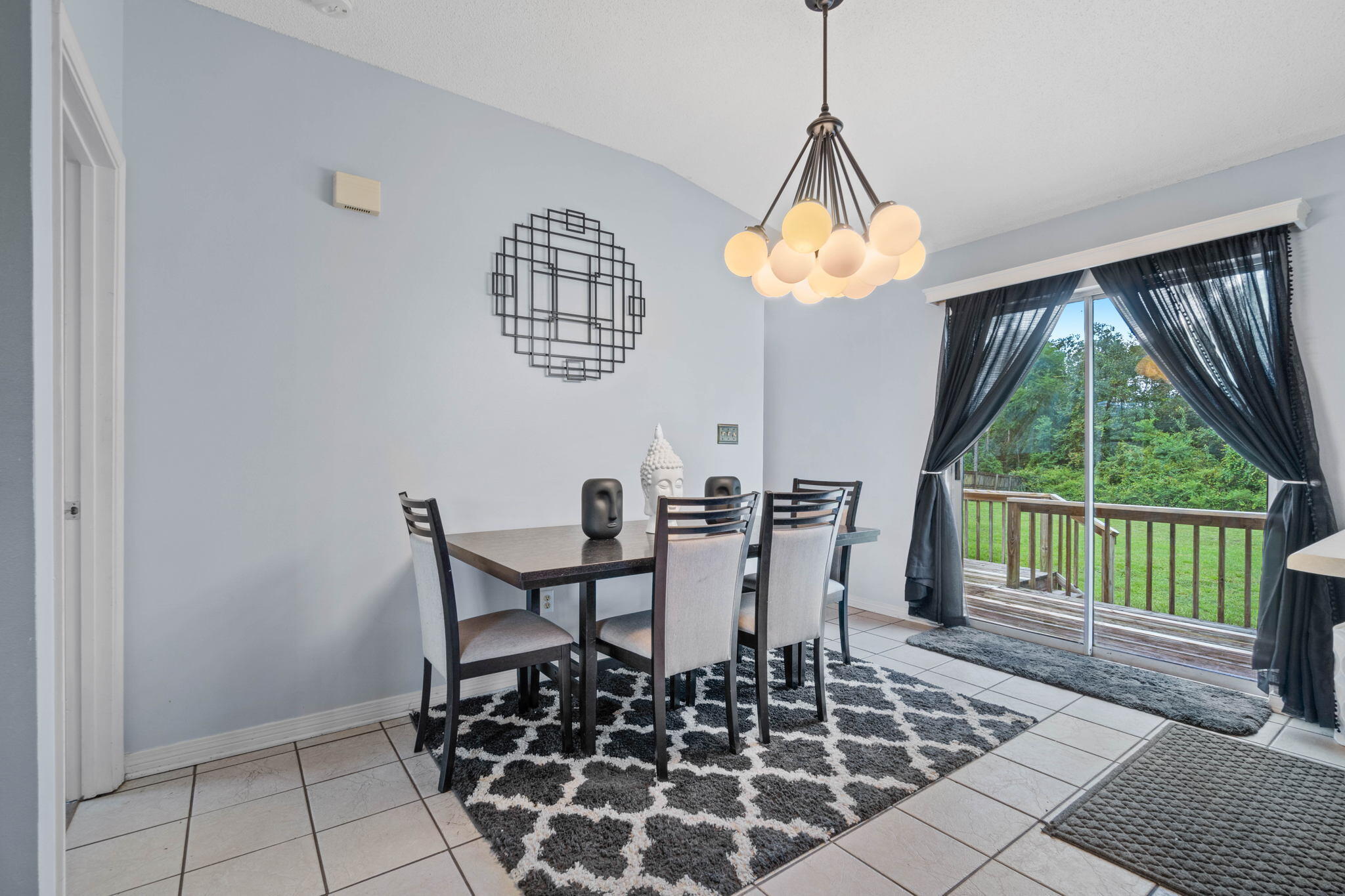 2519 Lincoln Road Navarre, FL 32566 - Photo 11 of 37 Dining Area