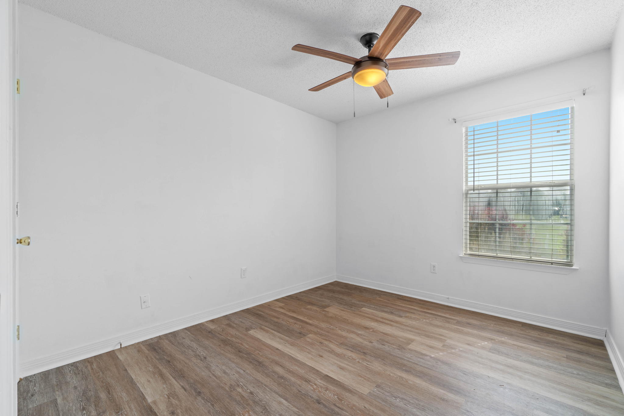 2519 Lincoln Road Navarre, FL 32566 - Photo 16 of 37 Bedroom