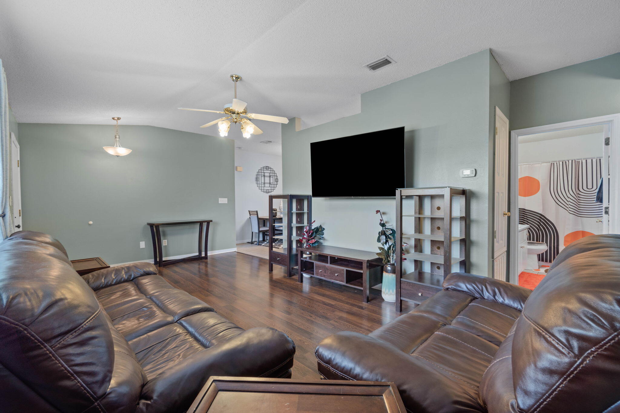 2519 Lincoln Road Navarre, FL 32566 - Photo 9 of 37 Living Room