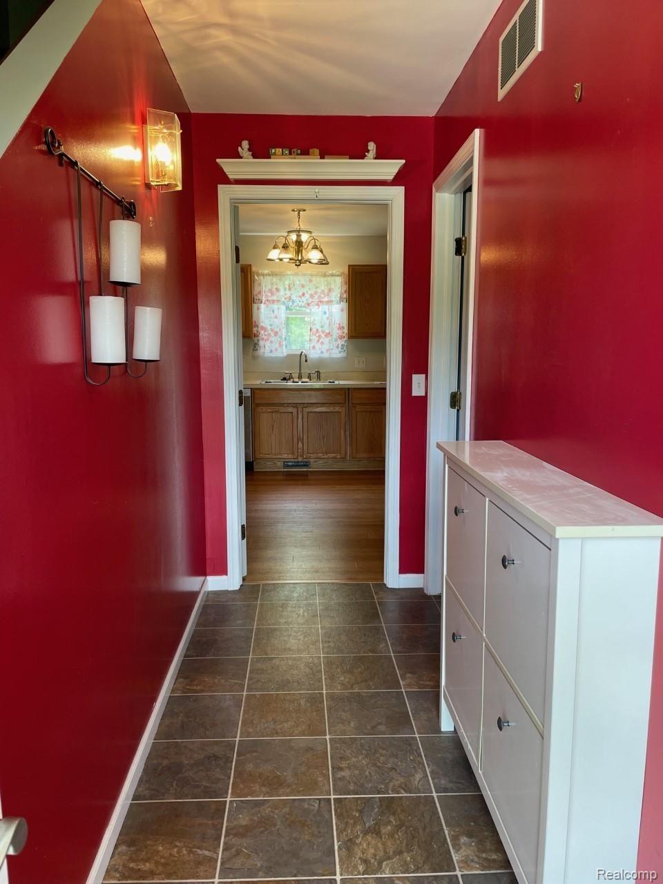 5099 Culver Road Brighton, MI 48114 - Photo 3 of 14 Large entry welcomes you.