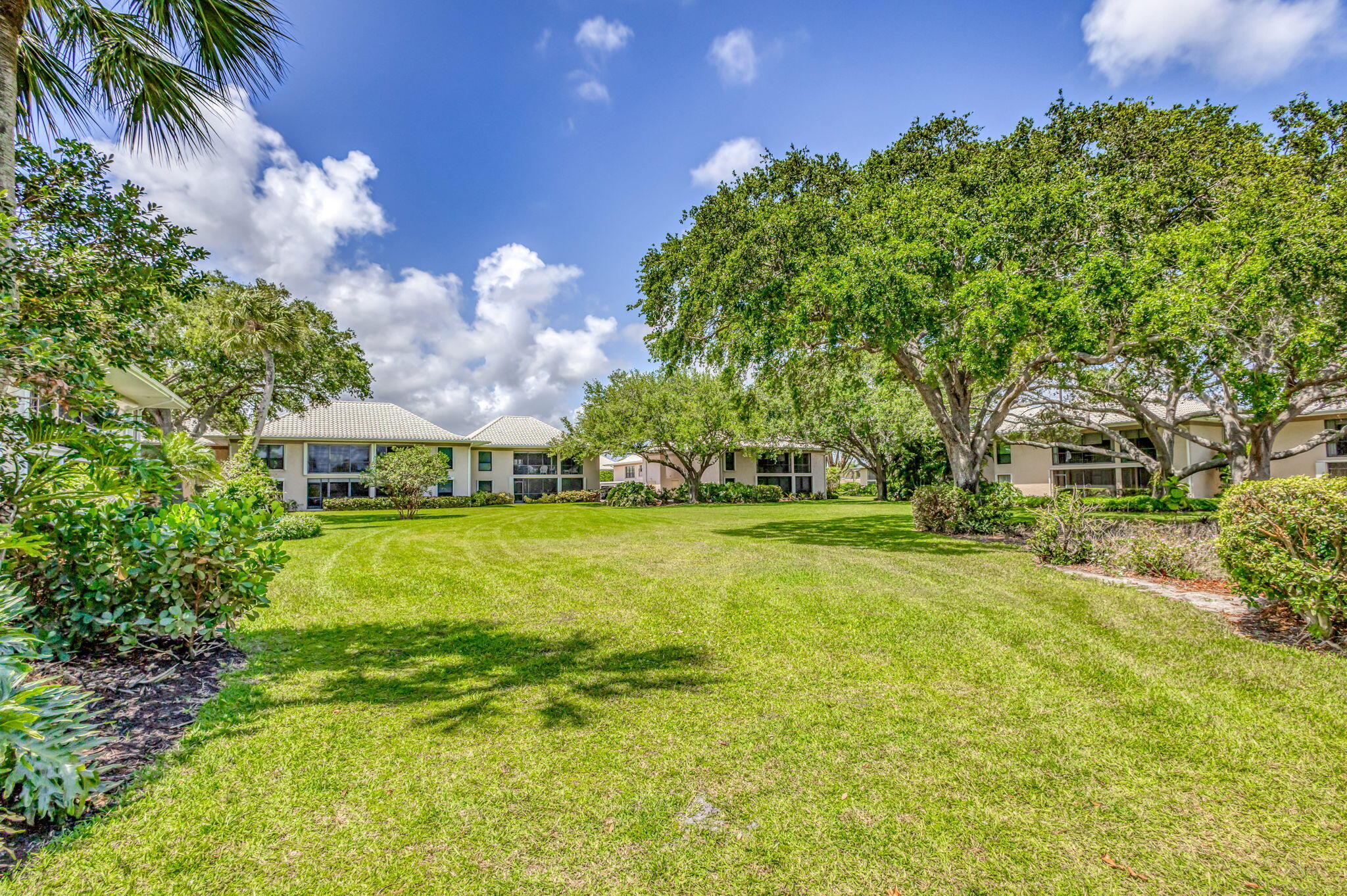 11 Concourse Drive, Unit B Jupiter, FL 33469 - Photo 28 of 42 Rear View