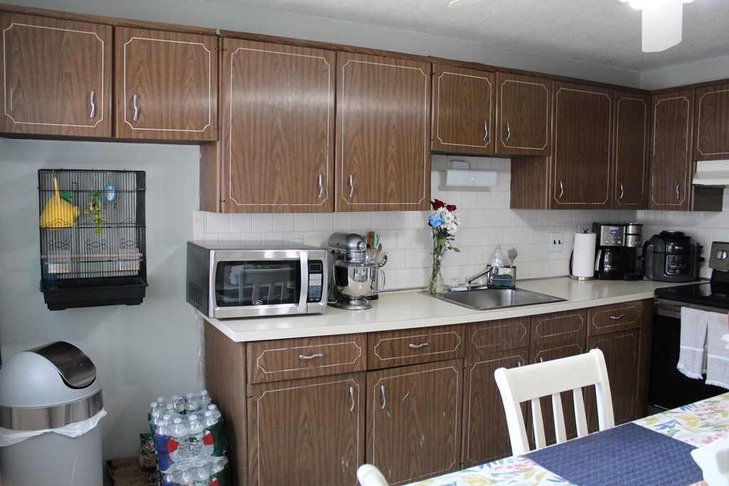 67 Nicholas Road, Unit D Framingham, MA 01701 - Photo 8 of 42