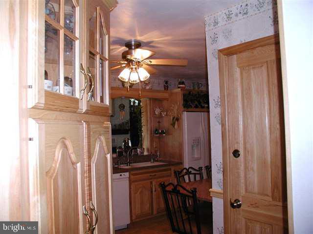 304 Valley Road Etters, PA 17319 - Photo 11 of 24 Gallery Image 11