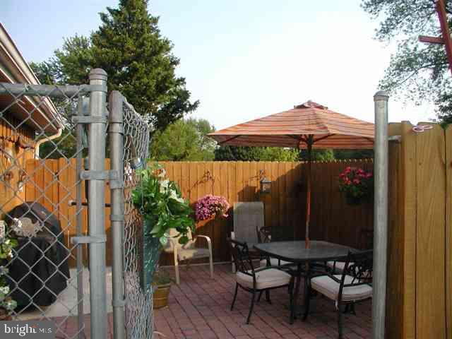 304 Valley Road Etters, PA 17319 - Photo 6 of 24 Gallery Image 6