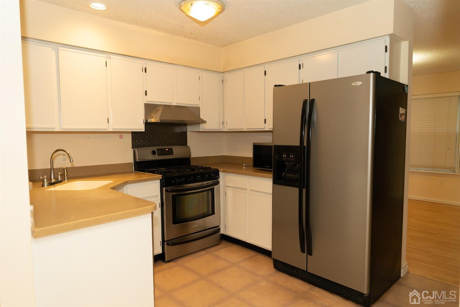 151 Nebula Road Piscataway, NJ 08854 - Photo 4 of 18 Kitchen
